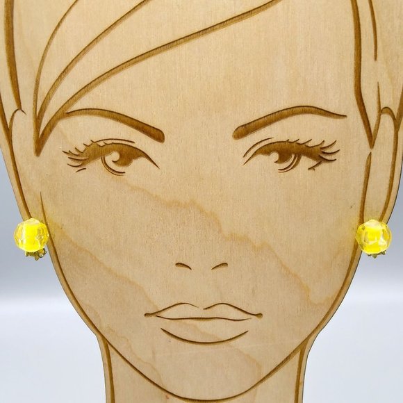 Vintage Yellow Bead Clip On Earrings, Summery Faceted Cased Lucite - Picture 1 of 5
